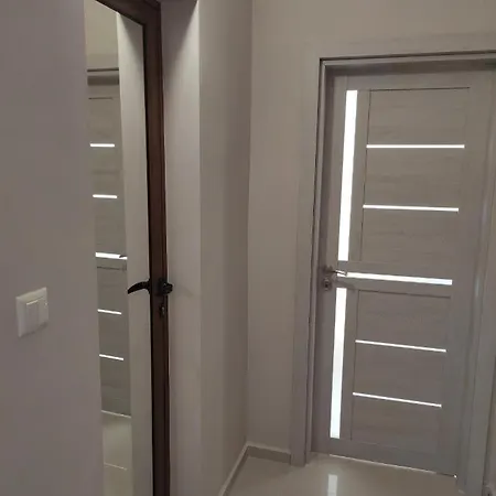 Прекрасен Апартамент С Комплимент Apartamento